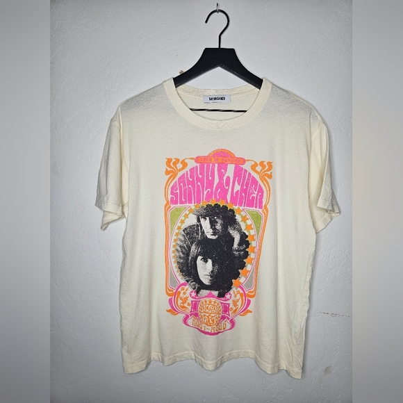 DAYDREAMER Sonny & Cher Short Sleeve Graphic Tee Size Small - Picture 1 of 7